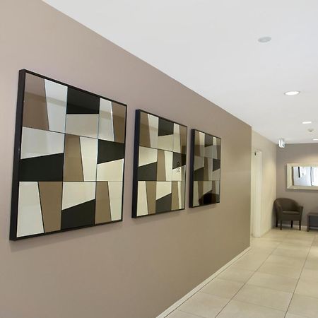 Astra Apartments Glen Waverley @Viqi Dış mekan fotoğraf