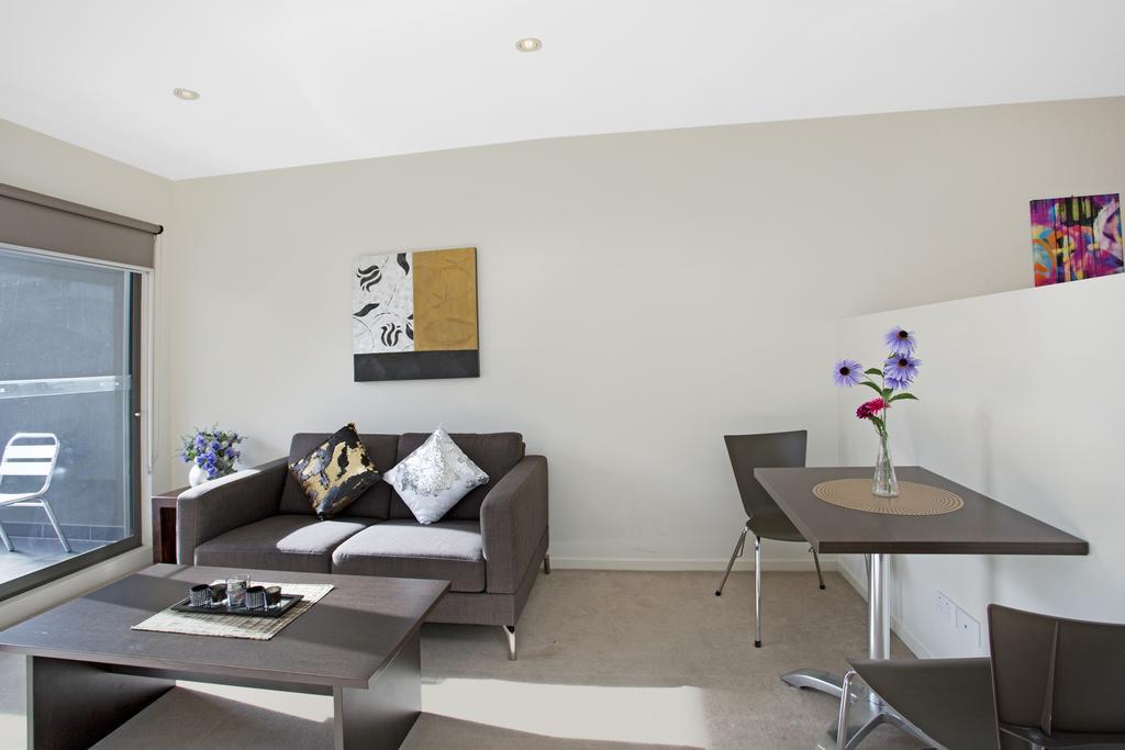 Astra Apartments Glen Waverley @Viqi Dış mekan fotoğraf